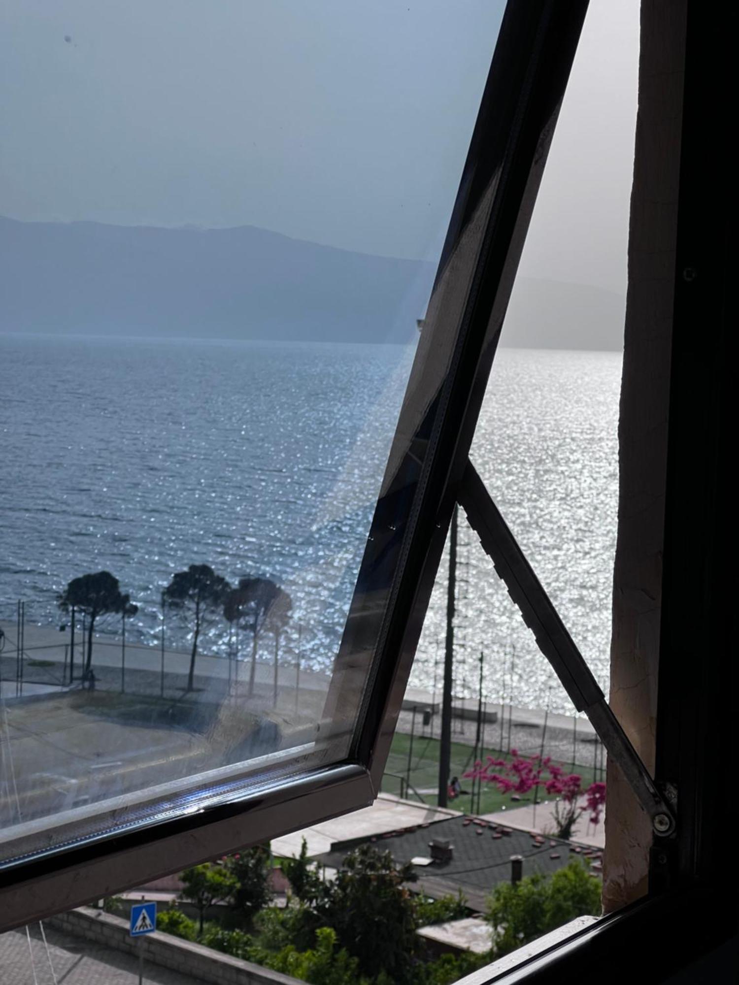 Hotel Lungomare Vlorë Exterior foto