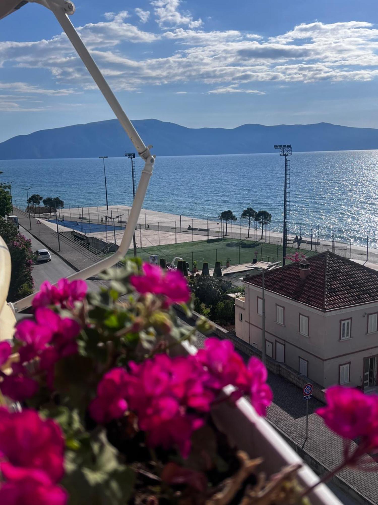 Hotel Lungomare Vlorë Exterior foto